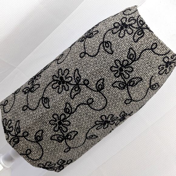 NWOT! TALBOTS! FAB WOOL BLEND FLORAL EMBROIDERY BLACK, CREAM SKIRT! SZ 6 - Picture 8 of 8